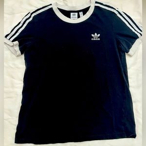 Adidas Retro T-shirt. Size M